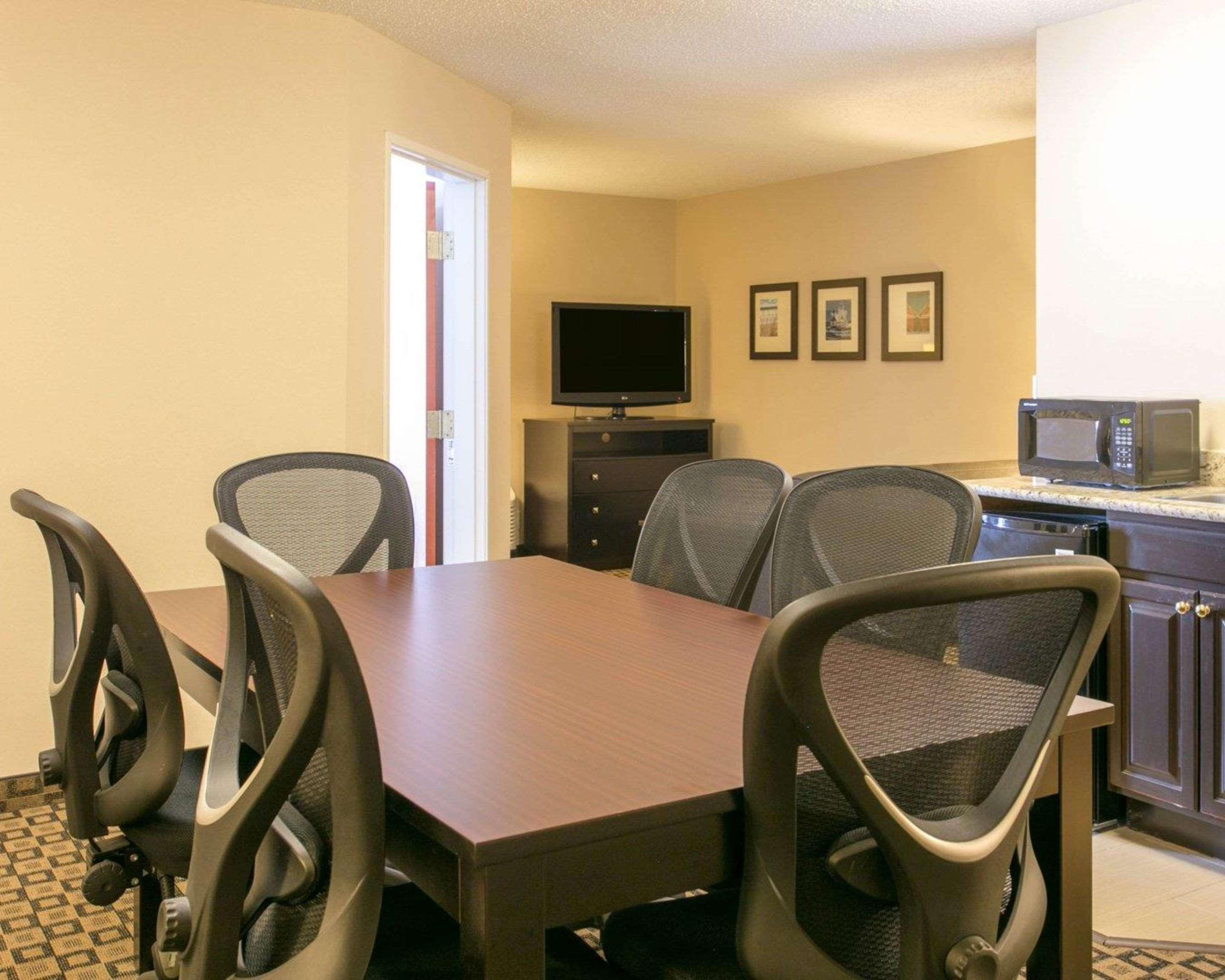 Comfort Suites Benton Harbor - St Joseph Εξωτερικό φωτογραφία