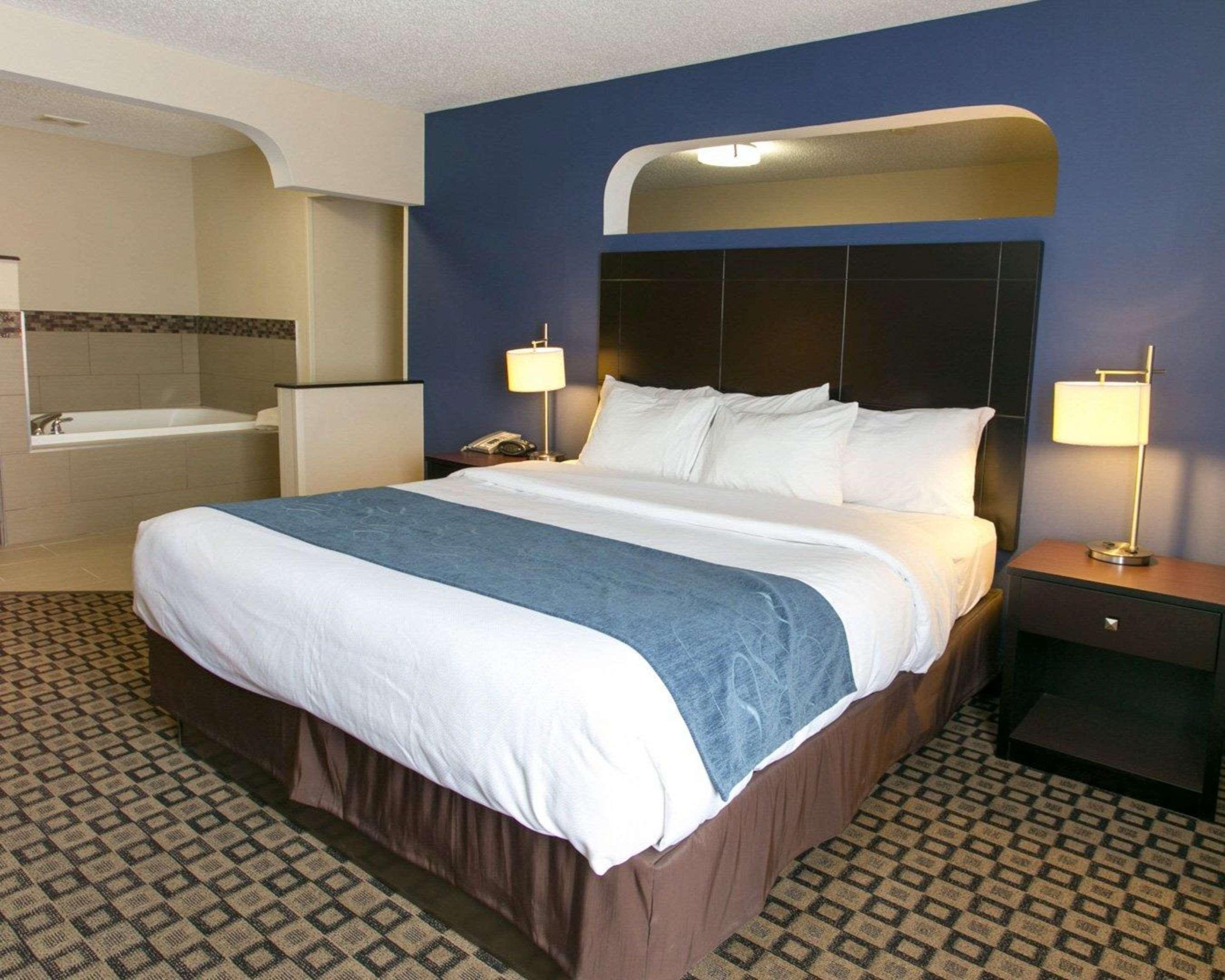 Comfort Suites Benton Harbor - St Joseph Εξωτερικό φωτογραφία