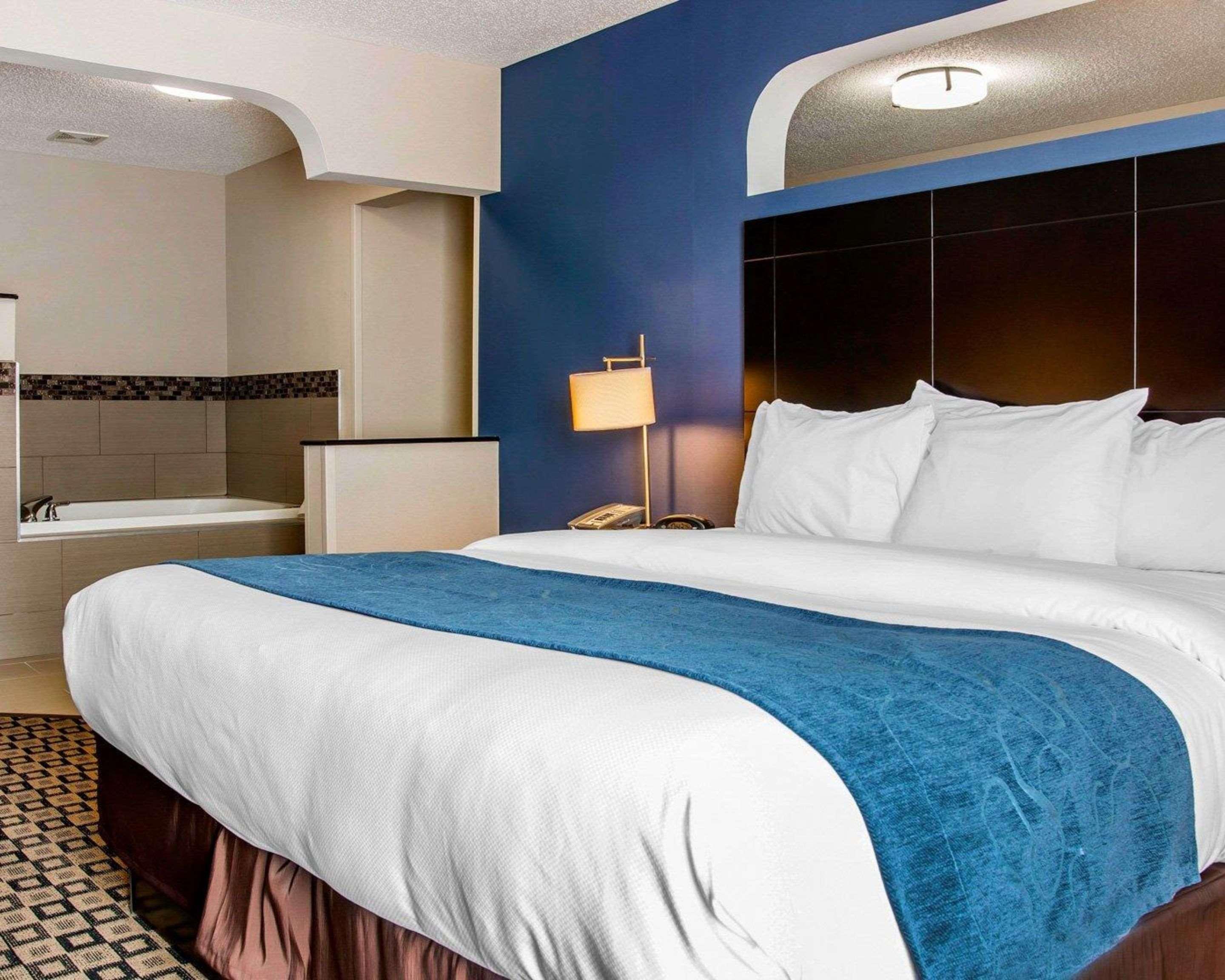 Comfort Suites Benton Harbor - St Joseph Εξωτερικό φωτογραφία
