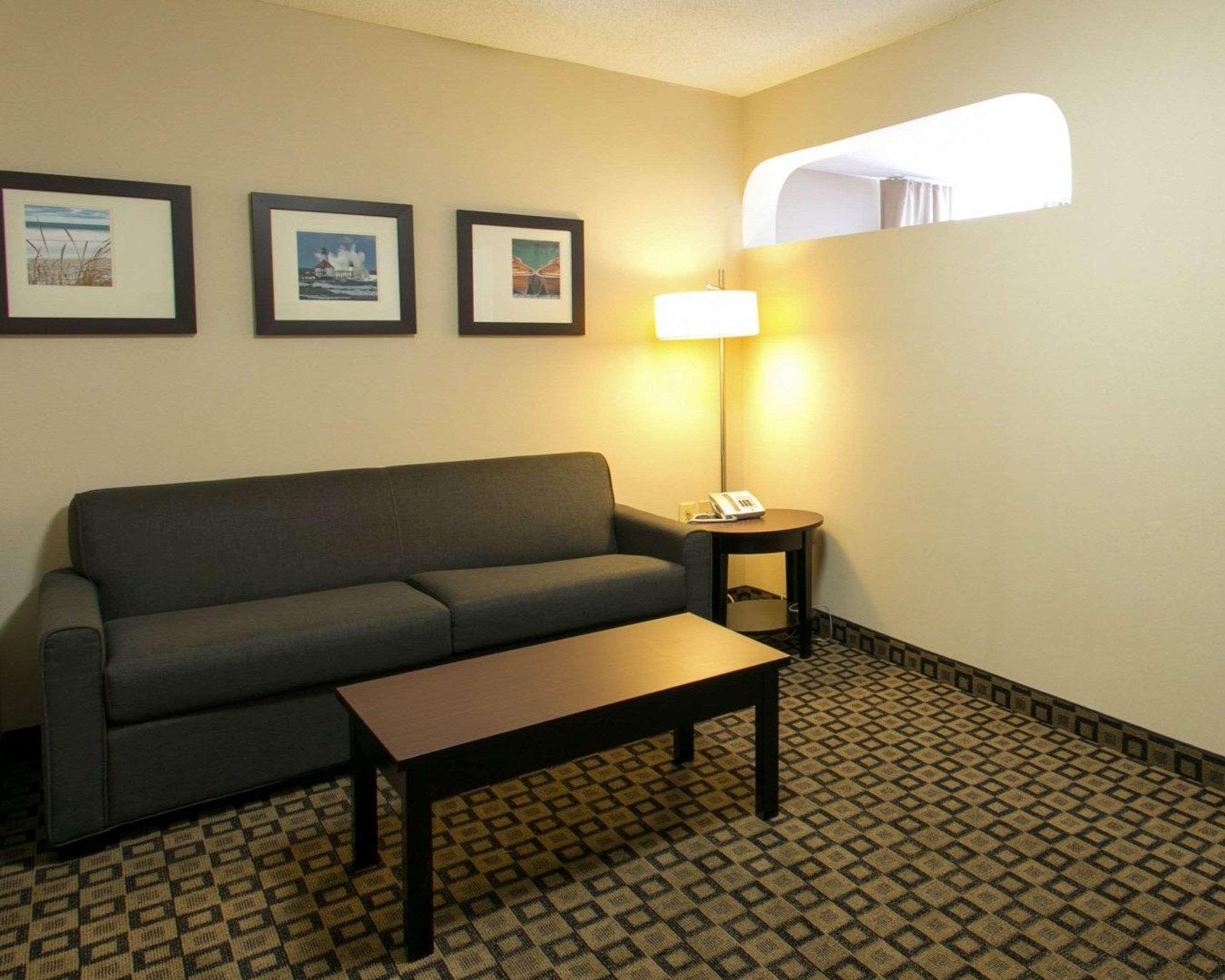 Comfort Suites Benton Harbor - St Joseph Εξωτερικό φωτογραφία