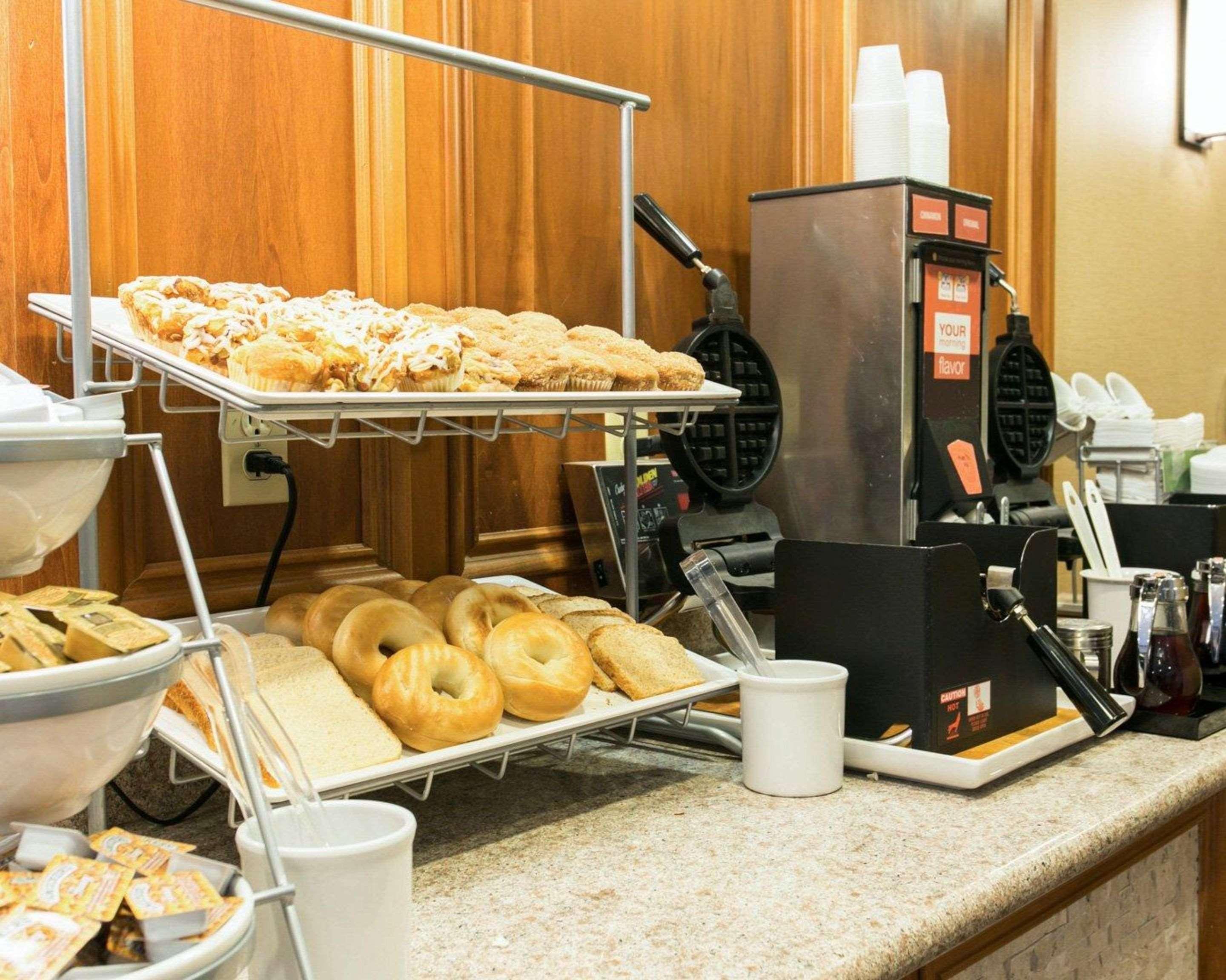 Comfort Suites Benton Harbor - St Joseph Εξωτερικό φωτογραφία
