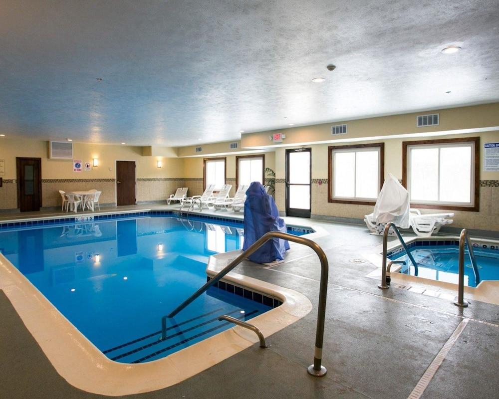 Comfort Suites Benton Harbor - St Joseph Εξωτερικό φωτογραφία
